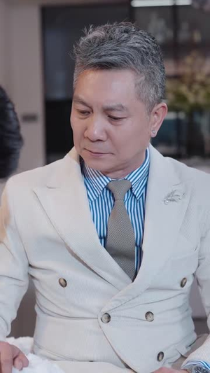 爱在离婚后（72集）颜值担当