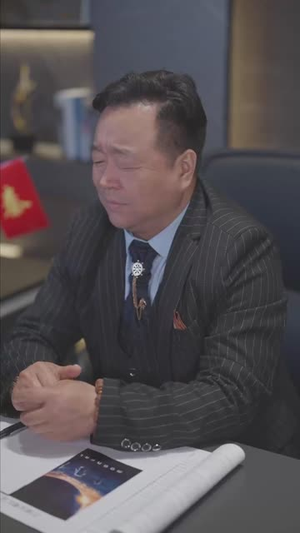星球坠落(79集) 星球坠落(79集)三刷短剧