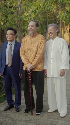 福到万家团宠厂花献祥瑞&哪有动情是意外(51集) 福到万家团宠厂花献祥瑞&哪有动情是意外(51集)迷你短剧