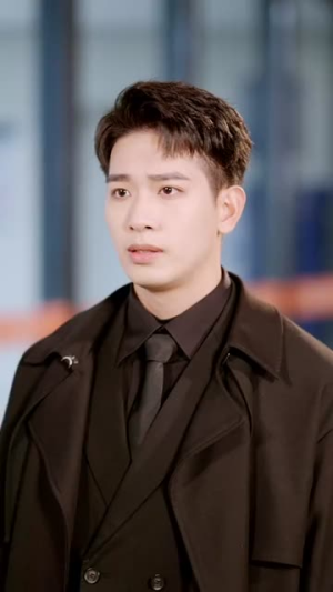 穿成替身后，她连夜攻读月嫂手册（99集）权谋短剧