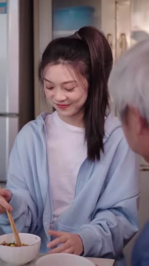 偏偏他是光（30集）豪门短剧